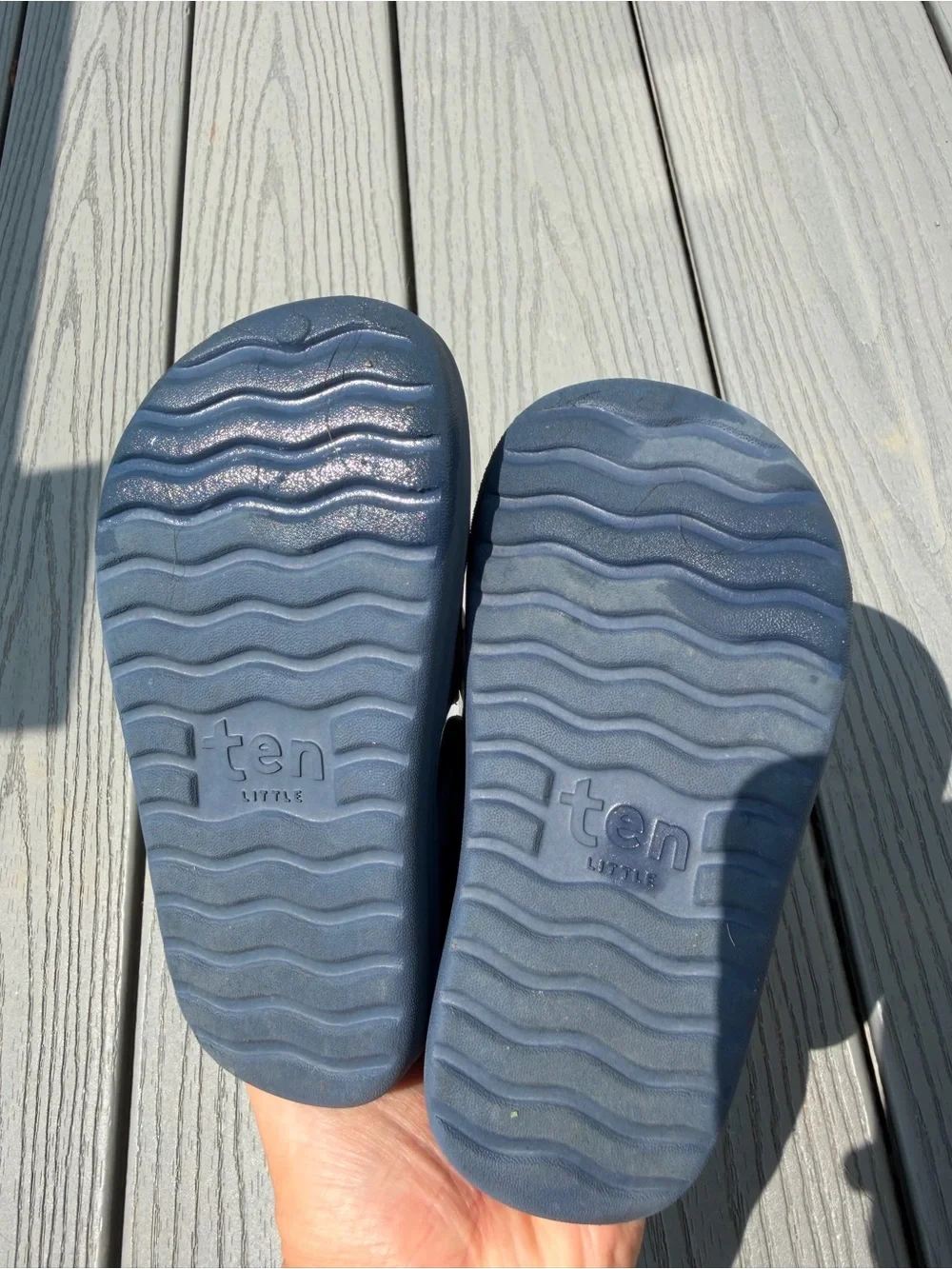 Ten little splash sandals size 8